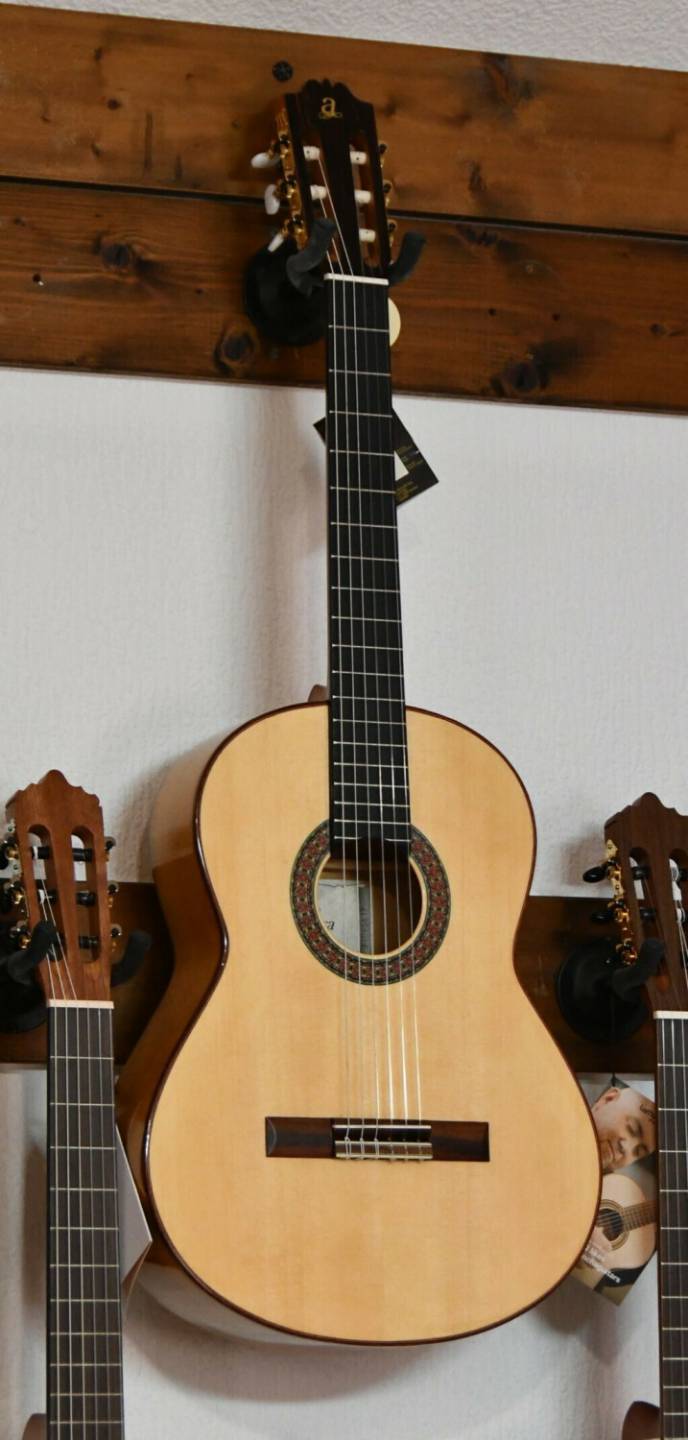 Aguirre Guitars Admira ADMF4 Guitarras y bajos